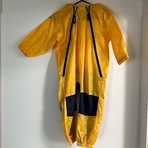 Tuffo Muddy Buddy waterproof hooded rain play suit 5T.